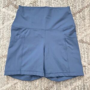 Yogalicious Lux Tribeca 5” Short - M